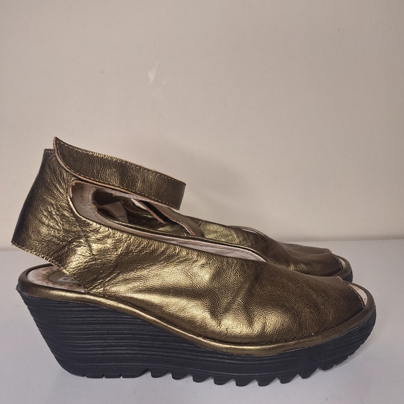 Fly London Shoes - Fly London Yala Leather Peep Toe Wedges SZ EU 39